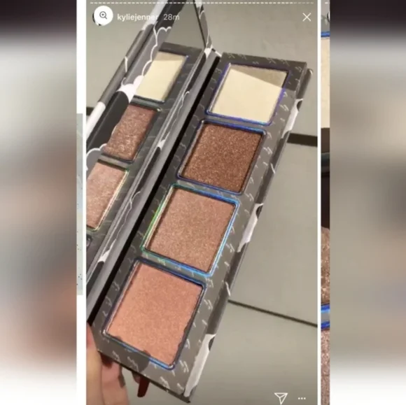 Kylie Cosmetics Pressed Powder Highlighter Palette Limited. NEW! - Picture 6 of 7